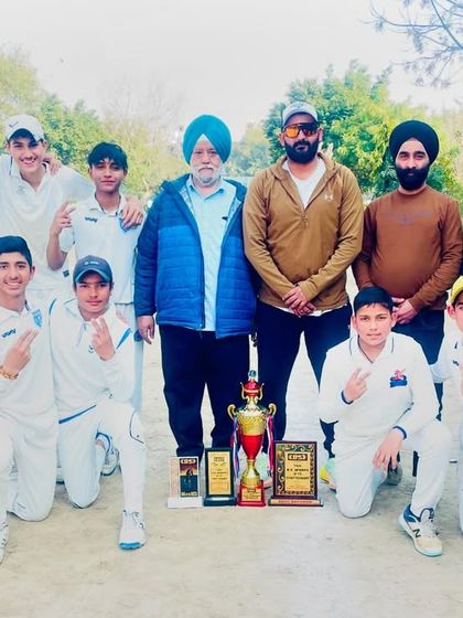 The full squad celebrating their 6th consecutive tournament win. This is a result of consistent hard work.