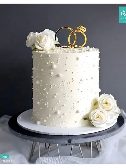 Grand Wedding & Engagement Cakes photo 7