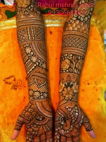 A dense floral and paisley design in the classic Rajasthani style, ensuring a very dark and rich henna stain.