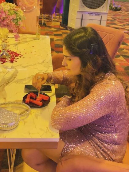 Even at a wedding, I find my favorite fruit. The struggle is real to get a picture clicked with my mains, but I always make healthy choices where I can.