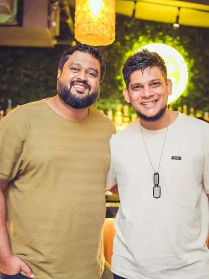 A duplicate of 96, a friendly moment at the club.