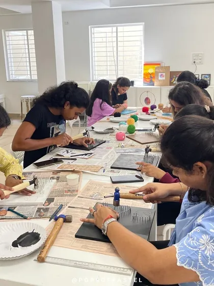 Hammer, nails, and colorful strings! Our string art workshop is a unique and therapeutic experience where you can create amazing textured art.