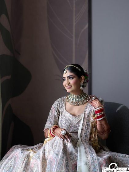 Signature Wedding Day Looks photo 10