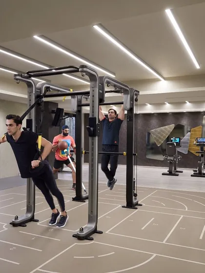 This is our playground. We combine dynamic functional training, like TRX and pull-ups, with a supportive community atmosphere. Here, you'll find energy, variety, and all the tools you need to succeed.