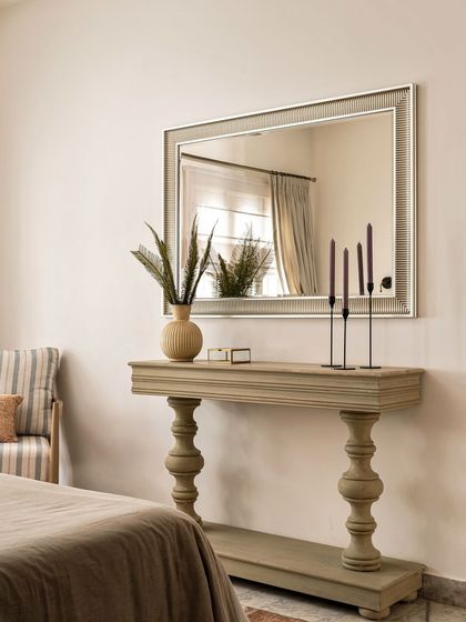 Ivy Lane Villa: A Colonial Renovation photo 11