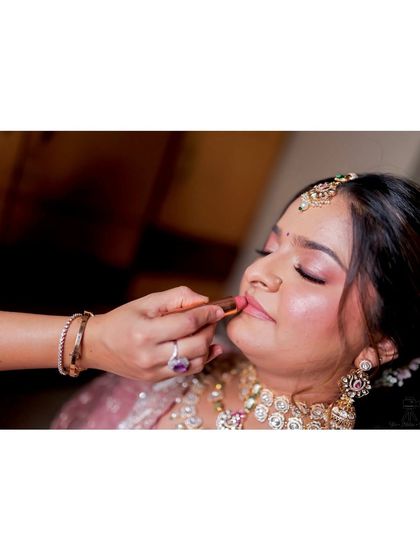 Traditional Bridal Looks photo 45
