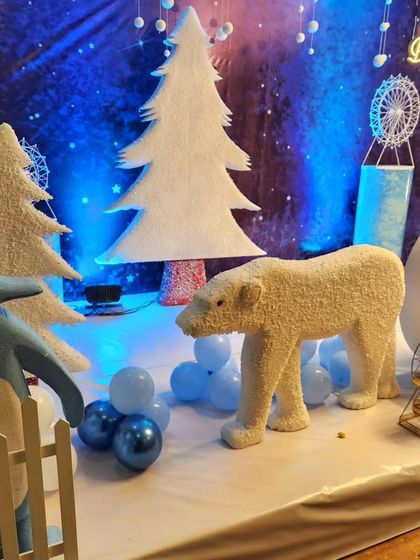 Additional Work & Behind the Scenes photo 16