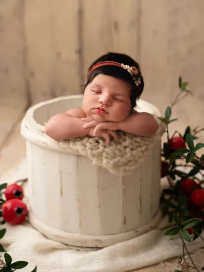 Dreamy Newborn Portraits photo 16