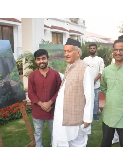 It was a privilege to present my work to the Governor of Maharashtra during the 'Glory of Heritage' landscape painting workshop at Raj Bhavan, Mumbai. This event, in association with my alma mater Sir J. J. School of Art, was a memorable experience.