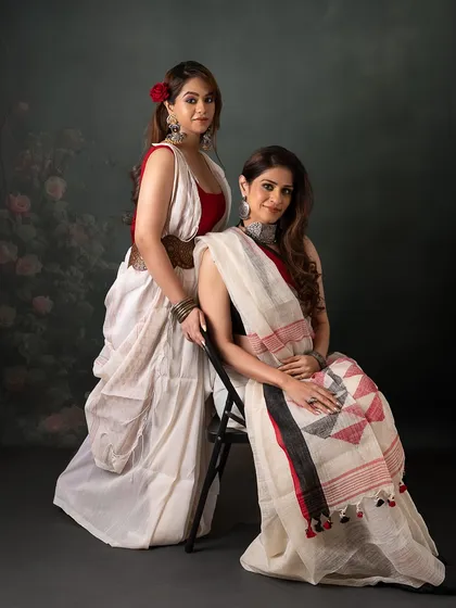 Two gorgeous models showcasing the beauty of handwoven sarees. Working with this brand was a wonderful experience, filled with elegance and charm.