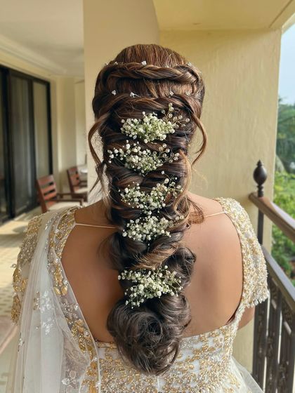 Another shot of the baby's breath braid, showing its beauty from a different angle.