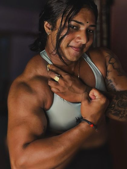 Chitra Purushotham - Bodybuilding Competition Coaching Physique Journey & Posing photo 7