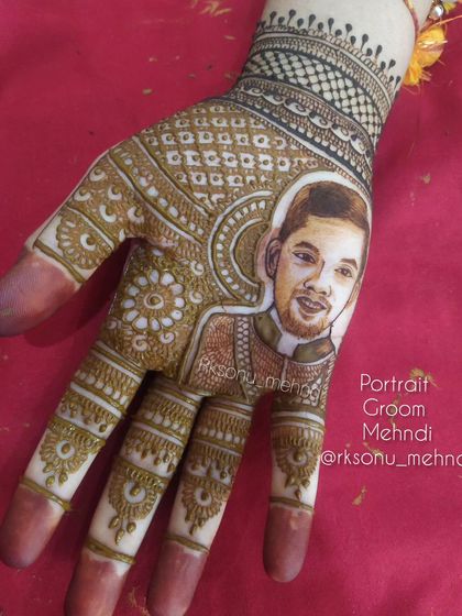 Sonu - Bridal & Wedding Mehndi Portrait & Storytelling Mehndi photo 6