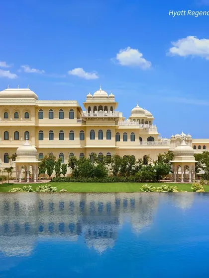 The Hyatt Regency in Jaipur, with its pristine lawns and pool, is a canvas for creating a beautiful and grand outdoor wedding.