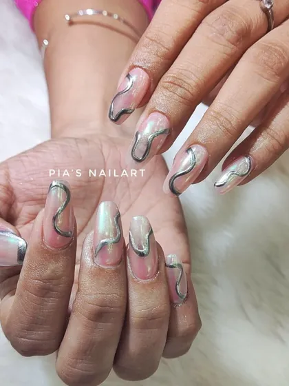 I'm in love with this style. A sheer, iridescent base with flowing silver chrome lines for a futuristic, liquid-metal effect.