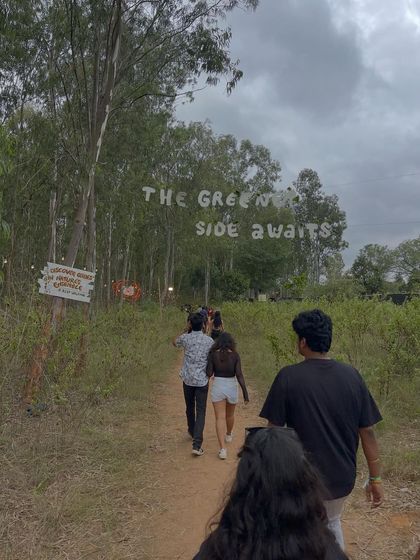 A duplicate of the 'Green Side Awaits' shot.