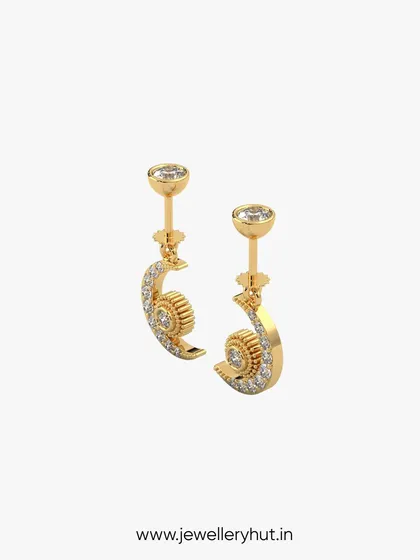 A unique and modern design, these crescent-shaped hangings have a textured, sparkling finish that catches the light beautifully.