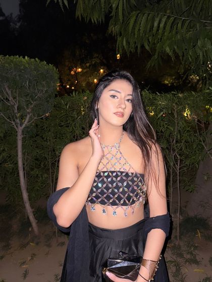 A close-up of the intricate crystal work on the chain top from GPLT.