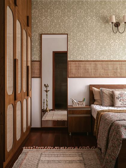 By the Riverside - Full-Service Interior Design Bedrooms: Personal Sanctuaries photo 4