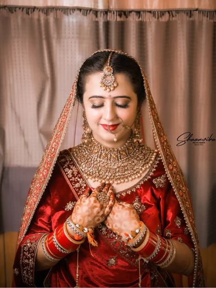 Vibrant Bridal Portraits photo 52
