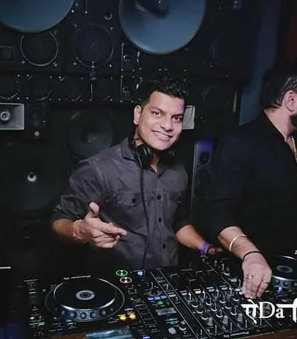 Posing for a quick photo between tracks at Yeda Republic. It's always a great time playing for the energetic crowds in Mumbai.