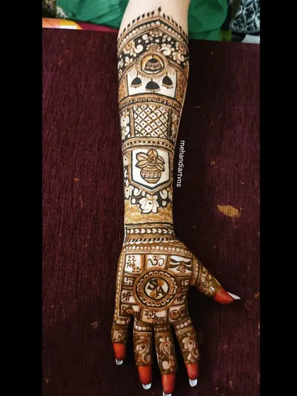 A unique bridal mehandi incorporating the couple's initials 'SA' and religious symbols like 'Om' within a traditional design framework.