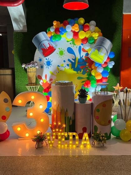 Unique & Custom Themes photo 6