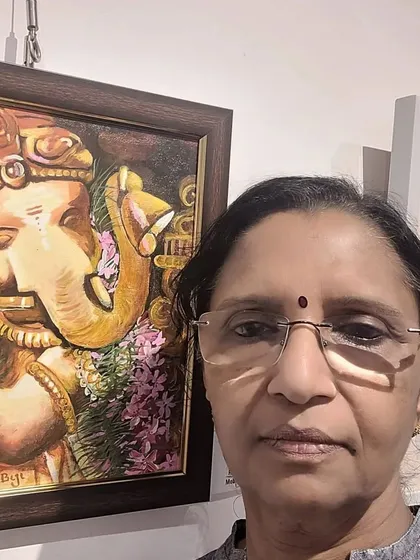 A selfie with my 'Murali Ganesha' painting at the exhibition. I love how the golden tones came out in this piece.