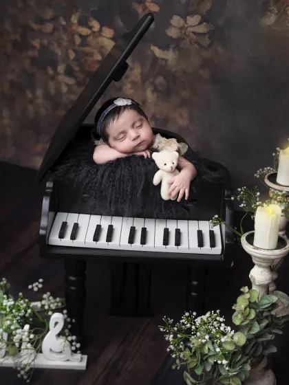 Newborn Portraits: The First Few Weeks photo 17