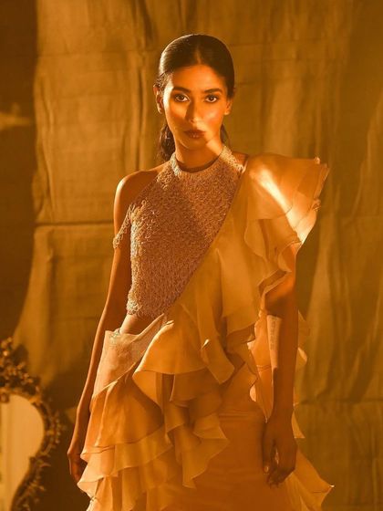 Elegant Reception & Engagement Looks photo 6