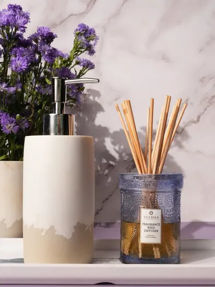 A curated selection from our extensive product portfolio, showcasing the diverse range of fragrances, colors, and designs we offer. Each image highlights the beauty and versatility of our candles, diffusers, and gift sets.