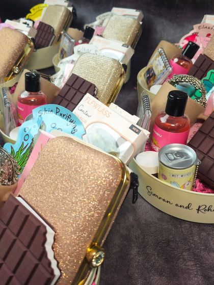 Arch - Wedding Gifting & Essentials Bridesmaid & Groomsmen Proposal Hampers photo 8