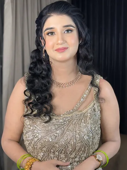 Another lovely shot of this client, looking fresh and beautiful.