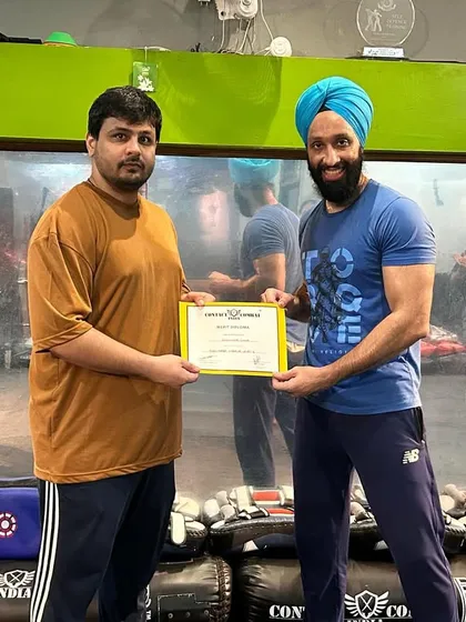 This student has successfully completed his level test. It's a testament to his dedication and the effectiveness of our training system.