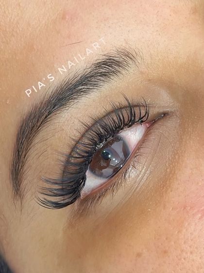 Luscious Lashes: Extensions & Lifts photo 3