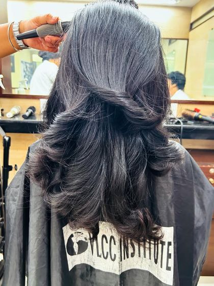 VLCC School of Beauty - Professional Hairdressing & Styling Mastering Haircuts: From Classic to Contemporary photo 14