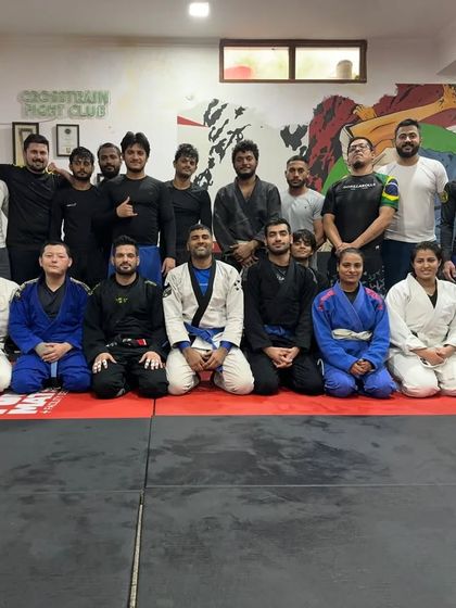 The journey of a thousand miles begins with a single step. Our Sunday session crew, a mix of new and old faces, all on their own martial arts journey.