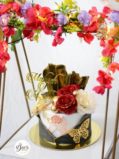 Dee's Bake Studio - Custom Cakes Wedding & Engagement Cakes photo 15