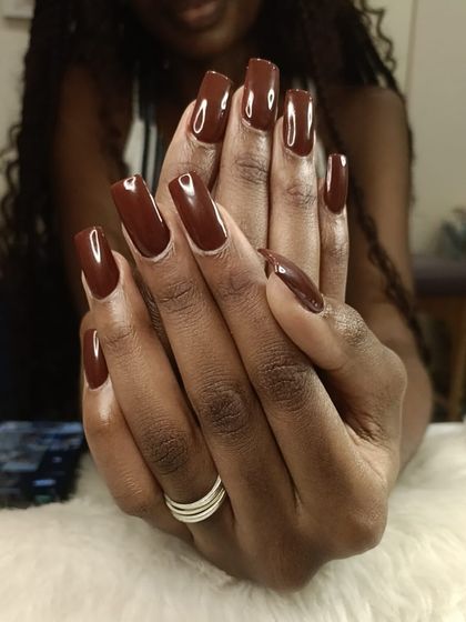 Espresso nails, yes please! A rich, dark brown polish on long, square nails.