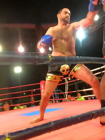 A shot from the semi-finals where our fighter, Sakkun, advanced to the pro championship final with a dominant performance.