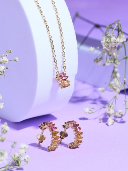 The complete Sunset Ombre set, designed to take you from golden hour to after hours with its warm, wearable glow.