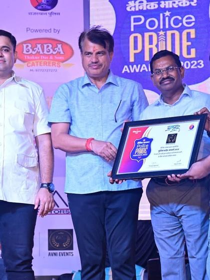 A moment from the Police Pride Awards we managed for Dainik Bhaskar. We handle the complete production for formal award ceremonies.