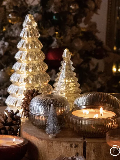 It’s the joy in the heart and the gift of time that makes a perfect Christmas. This cozy scene, featuring my LED trees and metallic candles, is all about lighting up, plugging off, and spending time with your closest ones.