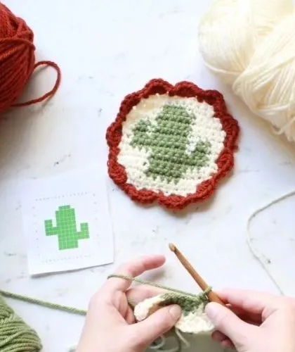Did you know there are different types of crochet? From colorwork techniques like mosaic and tapestry to simple stripes, there are so many ways to get creative with your projects.