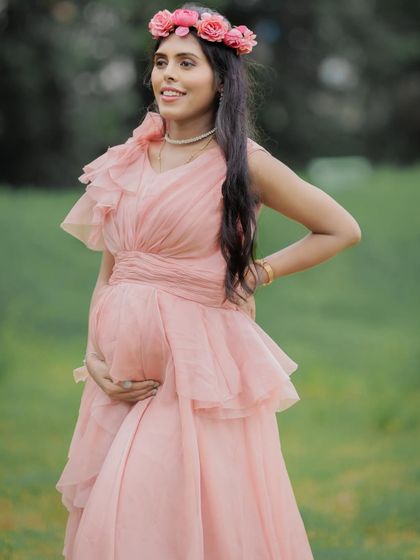 Solo Maternity Portraits photo 15