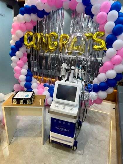 Celebrating the addition of two new revolutionary machines to our clinic: the Ultracel Q+ HIFU for non-surgical facelifts and the Hydrashine Premium for the ultimate glowing skin.