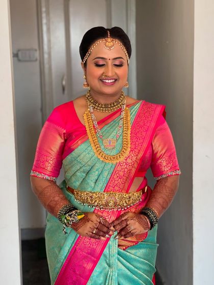 A full smile from the happy bride. My goal is always to make you feel so comfortable and beautiful that your natural joy shines through, and Supritha is a perfect example of that.