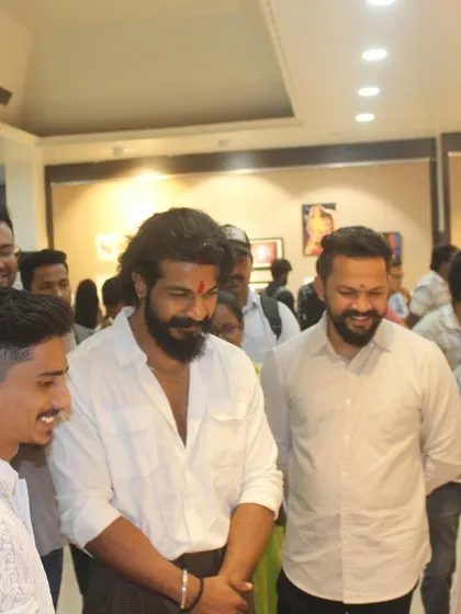 Sharing a moment with attendees after the live demonstration. I am always happy to discuss the process and techniques with fellow art enthusiasts.