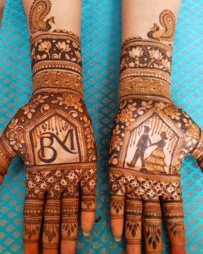Professional Mehndi Artistry