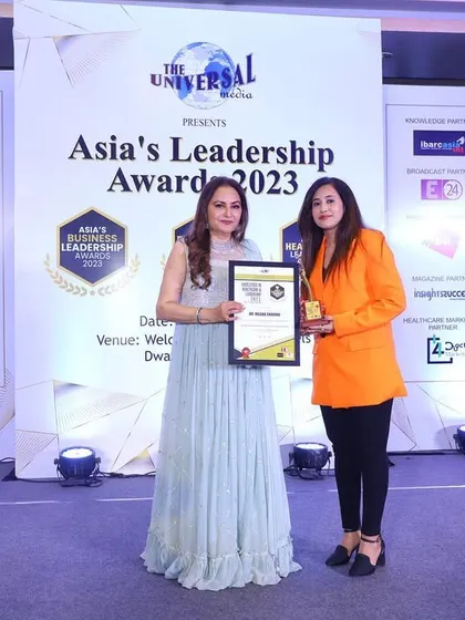 A wider shot from the awards stage. This recognition fuels my passion for delivering the best dermatological care to my patients.